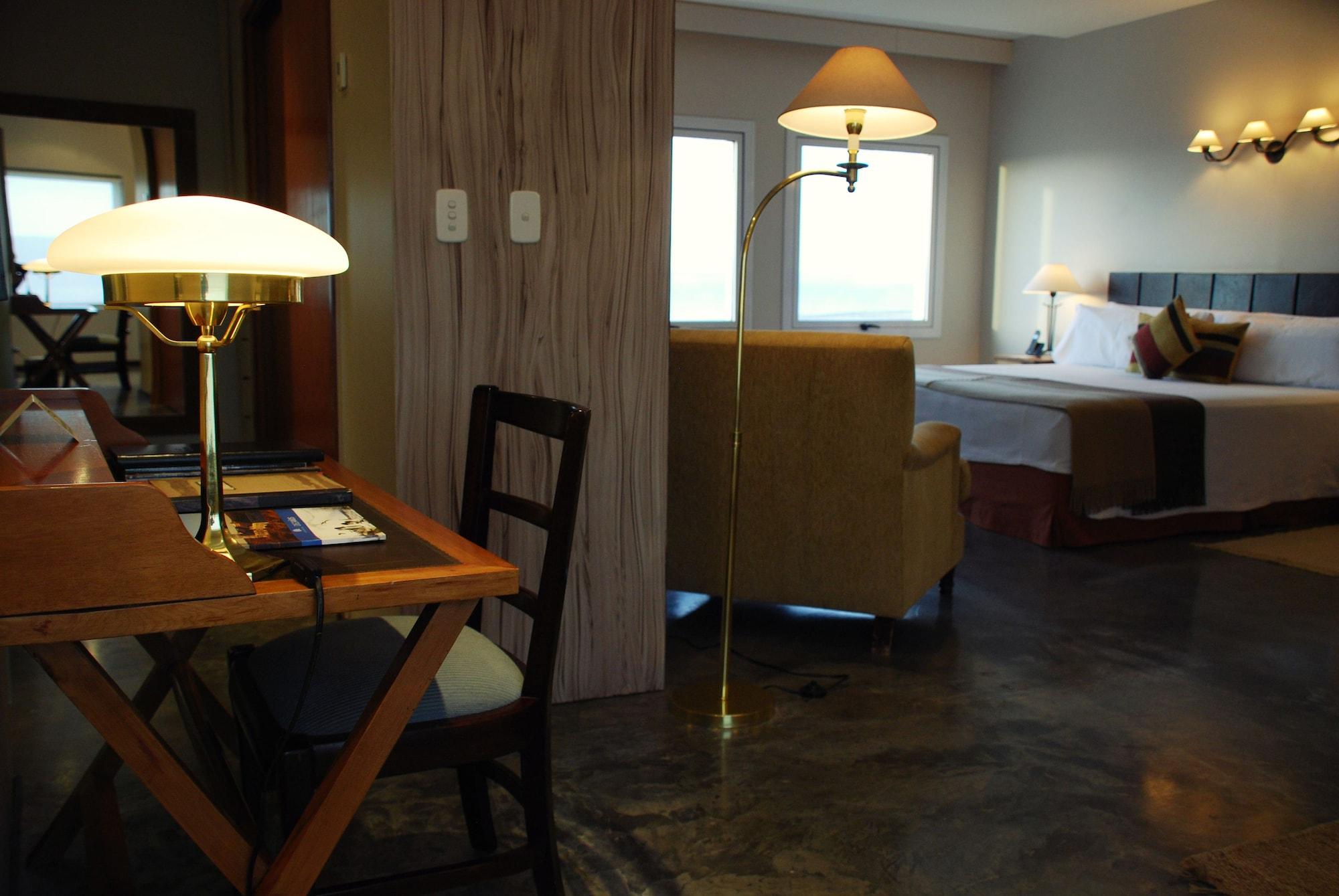 Hotel Territorio Puerto Madryn Eksteriør bilde
